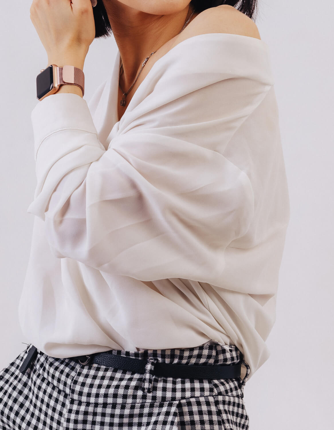 White shirt Off Check Coat