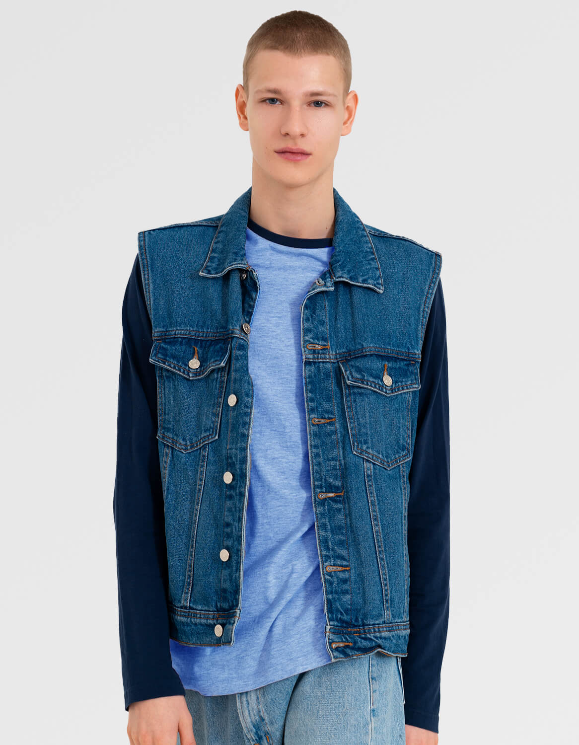 Denim half sleeve jacket