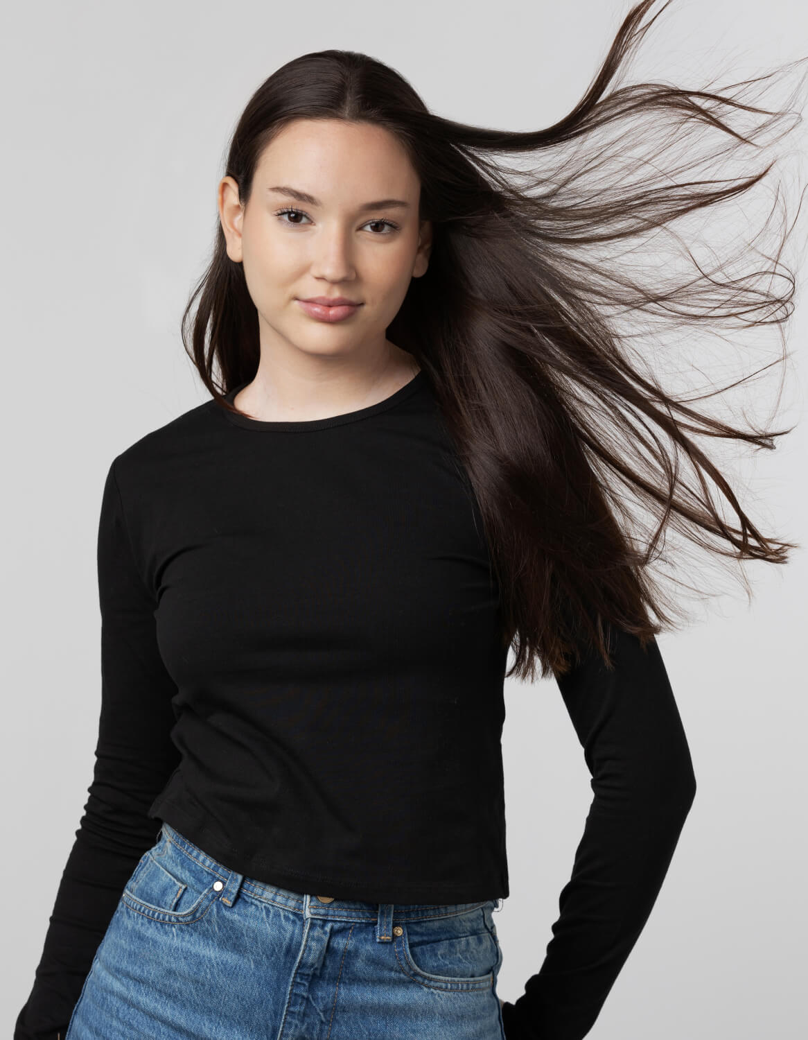 Black high-neck